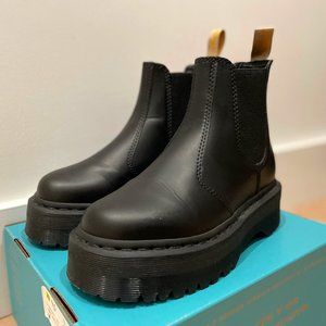 Dr Martens Vegan 2976 Mono Quad (Size 6)